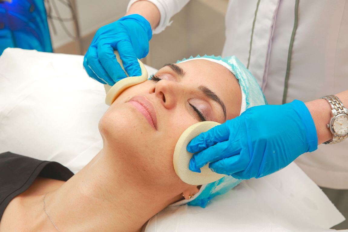 A relaxing facial treatment in progress